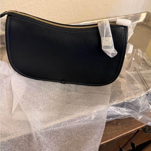 COACH
Waverly Small Leather Shoulder Bag - Picture 10 of 10